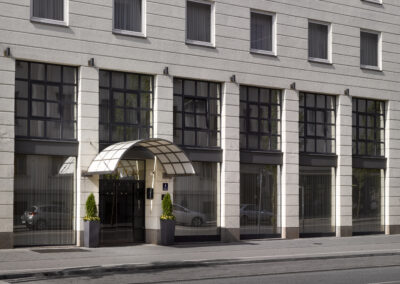 25 KK am harras Fassade 2