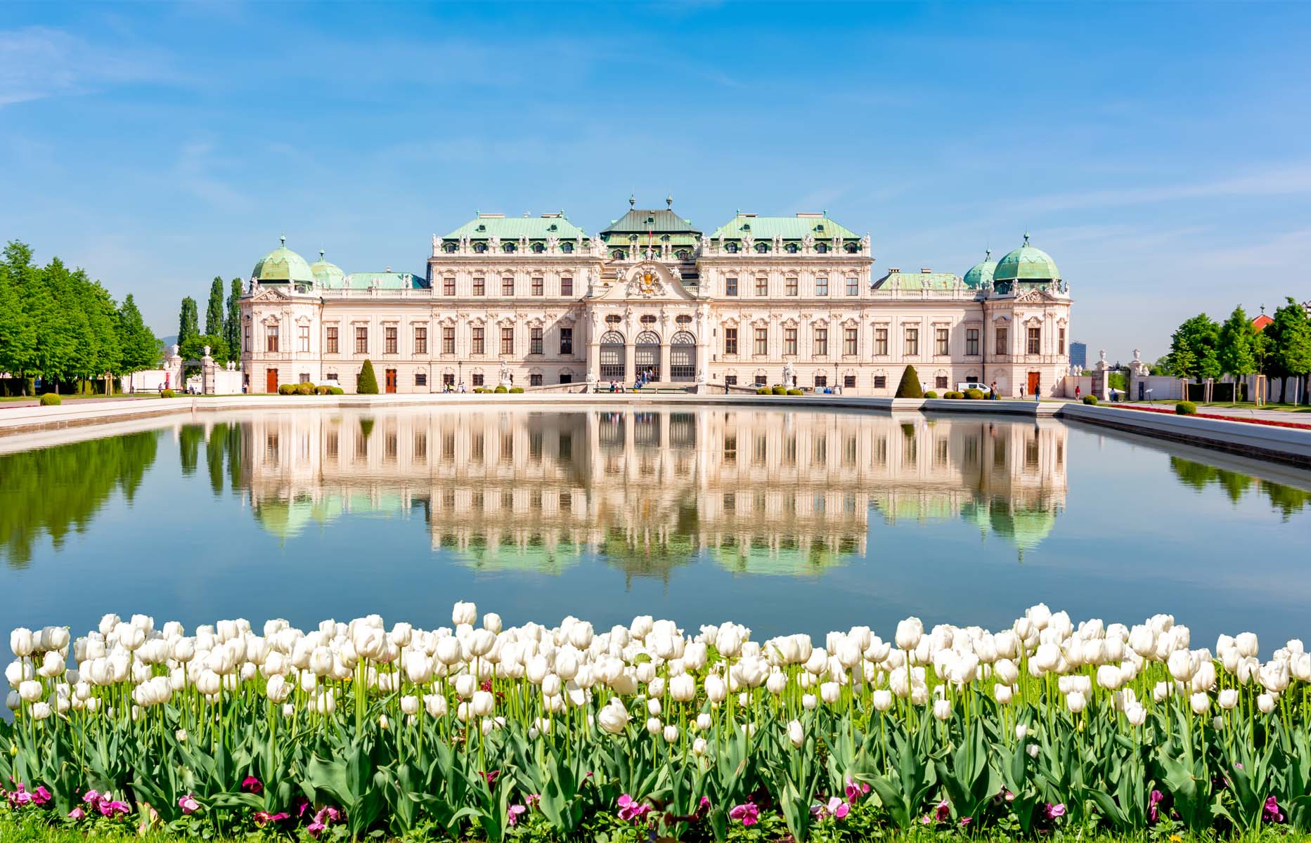 Upper,Belvedere,Palace,And,Gardens,In,Spring,,Vienna,,Austria